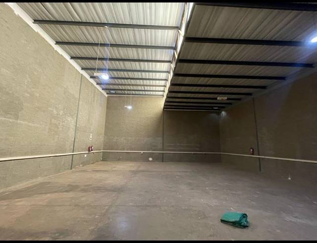 INDUSTRIAL PROPERTY TO RENT IN HENNOPSPARK